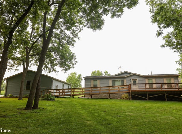 2382 HWY 44, Guthrie Center, IA 50115
