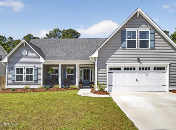 262 Weatherbee W Way, Hampstead, NC 28443