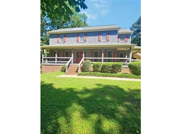 4449 Inns Brook Drive, Snellville, GA 30039