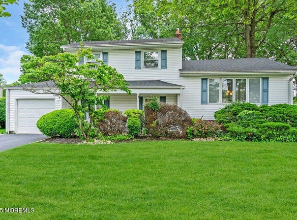 3 Topaz Lane, Iselin, NJ 08830
