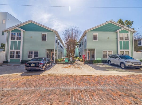 632 CHARLES COURT S, ST PETERSBURG, FL 33701