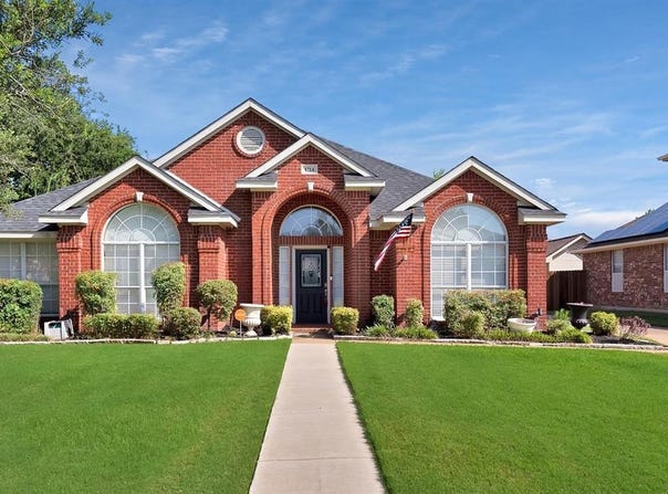 1714 Brittany Lane, Mansfield, TX 76063