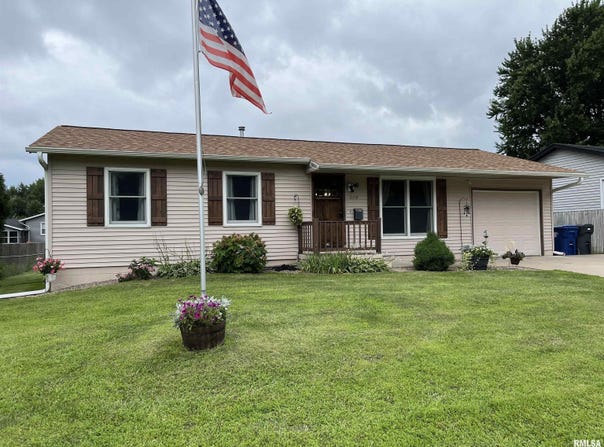 2319 12TH Avenue South, Clinton, IA 52732