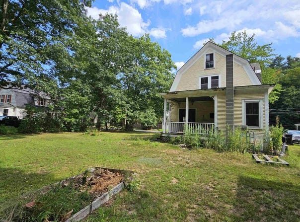 43 Woodland Street, Claremont, NH 03743