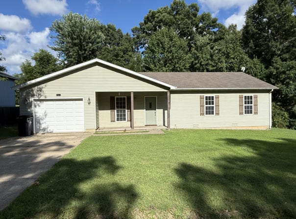 2706 Ginger Drive, West Plains, MO 65775