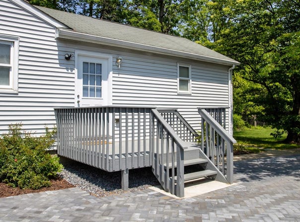 80 Albany Post Road, Newburgh, NY 12550