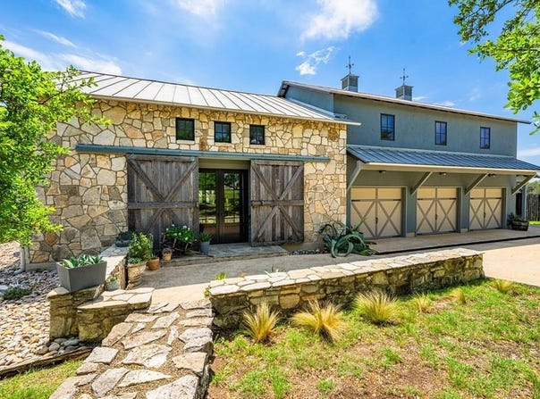 271 Royal View Dr, Fredericksburg, TX 78624