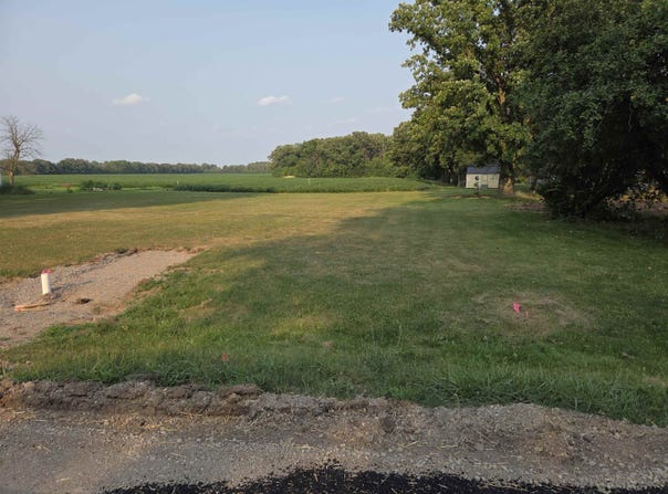 CLAIRVILLE Road, OSHKOSH, WI 54904