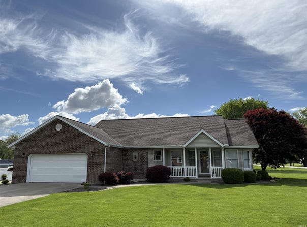 1901 Ridge Court, Washington, IN 47501