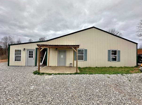 41 EARL WATSON ROAD, BURKESVILLE, KY 42717