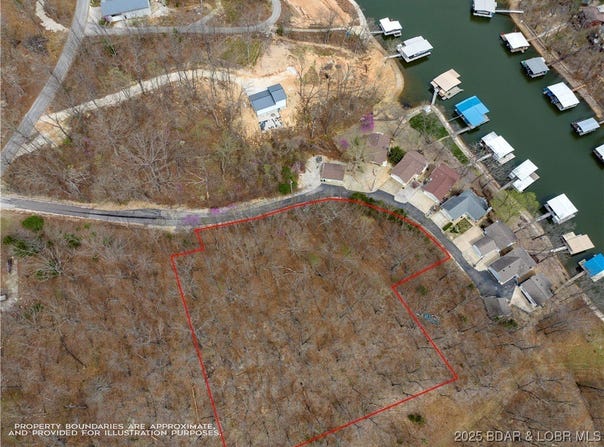 Langford Lane, Camdenton, MO 65020