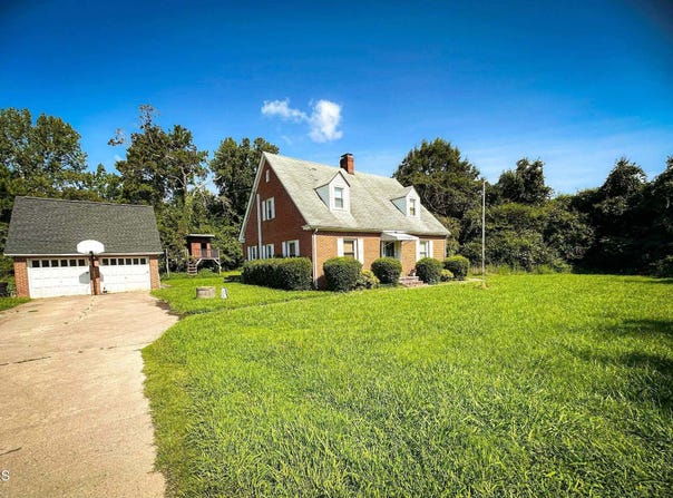 8683 Us Highway 15, Bullock, NC 27507