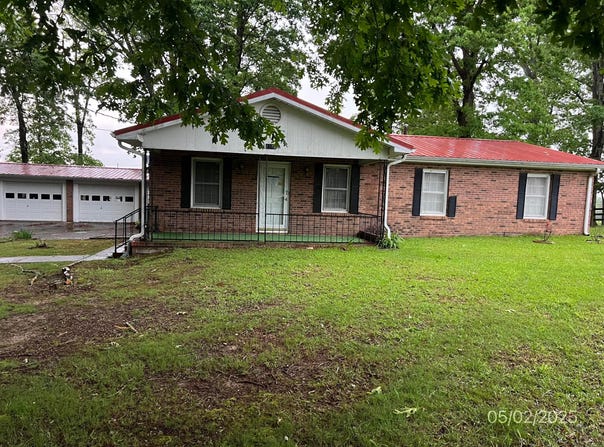 1916 32ND St, Haleyville, AL 35565