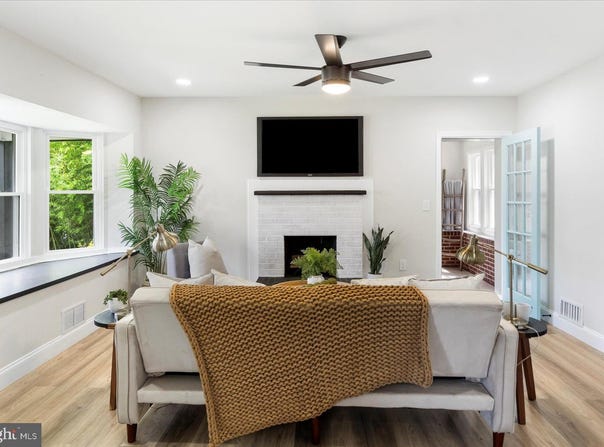 2911 ERIE AVENUE, PARKVILLE, MD 21234