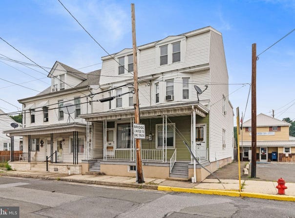 30 MAIN STREET, MIDDLEPORT, PA 17953