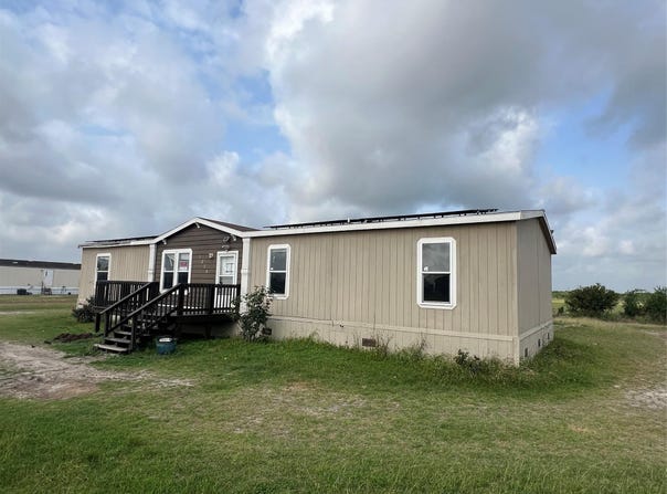 1020 Casa Blanca DR, Sinton, TX 78387