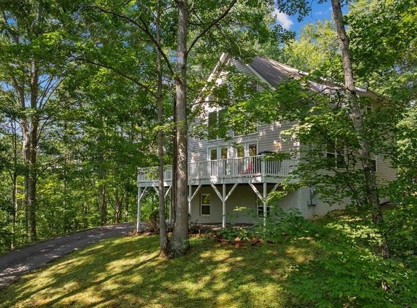 381 Woodcrest Circle, Franklin, NC 28734