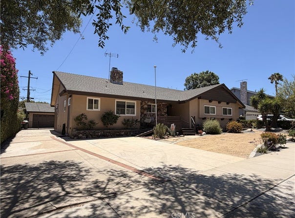 874 W 19th St, Upland, CA 91784
