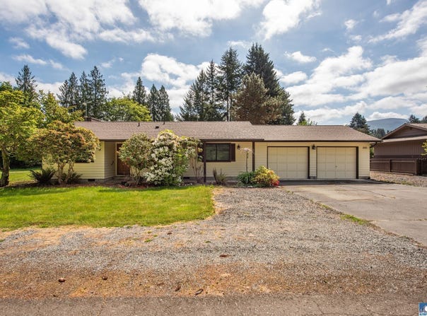 290 Dungeness Meadows, Sequim, WA 98382