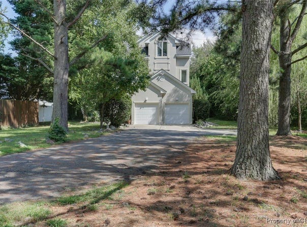 936  Wilson Ln, Hampton, VA 23663