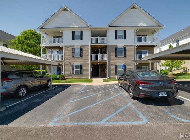 4101 Spring River Drive, O'Fallon, MO 63368