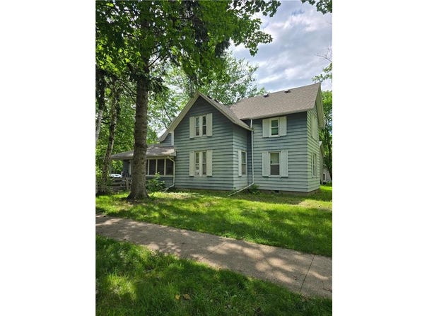 520 W Elm Street, River Falls, WI 54022