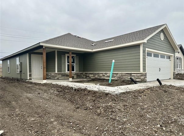 591 W Lanesfield Street, Gardner, KS 66030