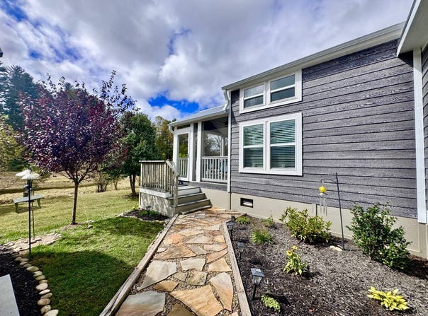 23 Strolling Easy, Flat Rock, NC 28731