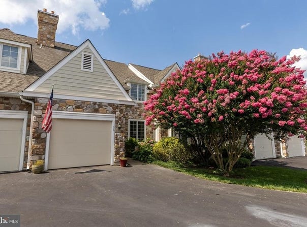56 LONGVIEW CIRCLE, BERWYN, PA 19312