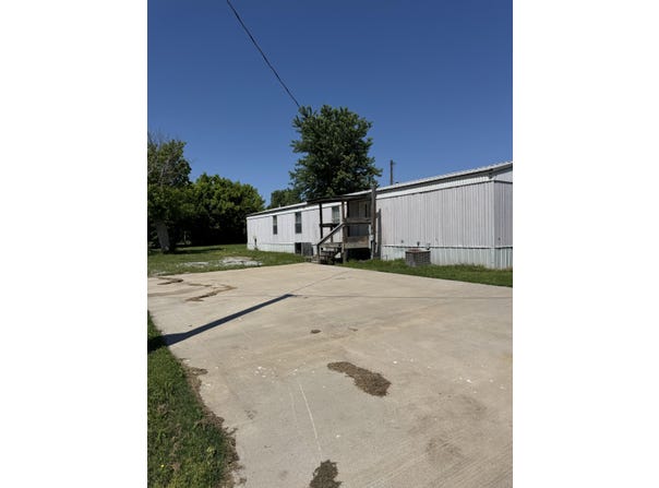 160 E Haynes Street, Vinita, OK 74301