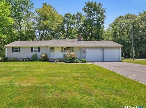 36 Redcoat Lane, Farmington, CT 06085