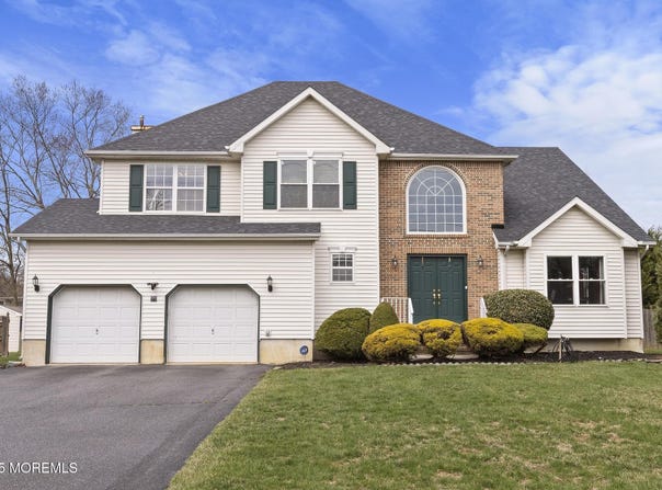 20 Georgia Road, Freehold, NJ 07728