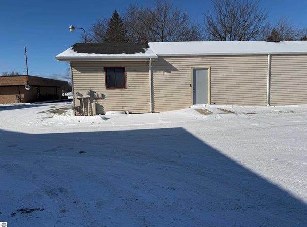 4049 "B" E Northwind Drive, Mt Pleasant, MI 48858