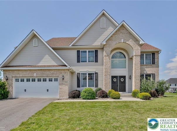 249 Danbury Drive, Upper Nazareth Twp, PA 18064