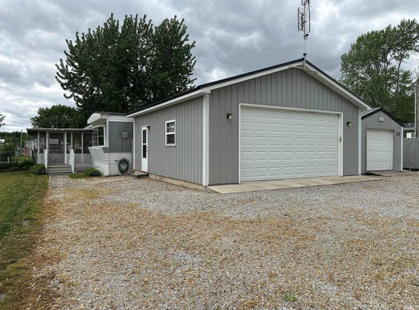 23 EMS B6A Lane, Leesburg, IN 46538