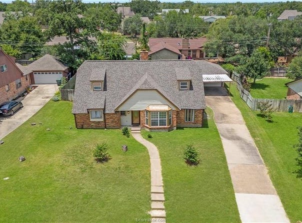 2513 Broadmoor Drive, Bryan, TX 77802