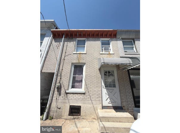 324 SPRING GARDEN Street, READING, PA 19602