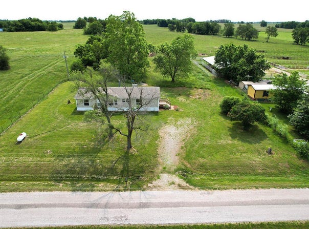 8390 Lawrence 1105, Mt Vernon, MO 65712