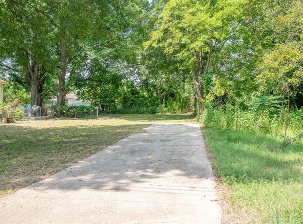 1609 Plum, Texarkana, TX 75501