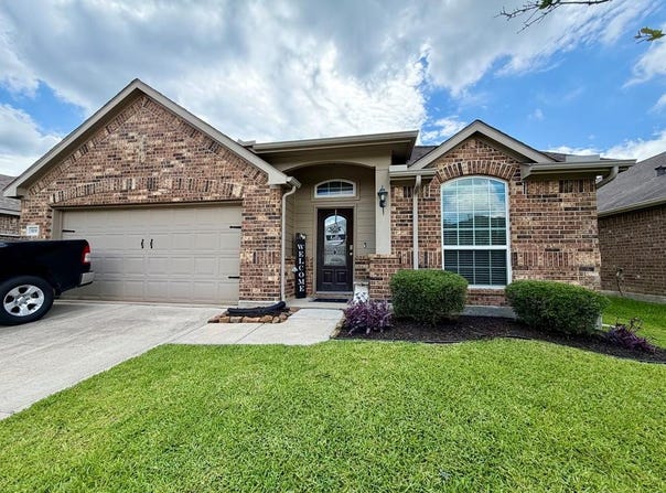 5191 DRY HOLLOW DR, Alvin, TX 77511