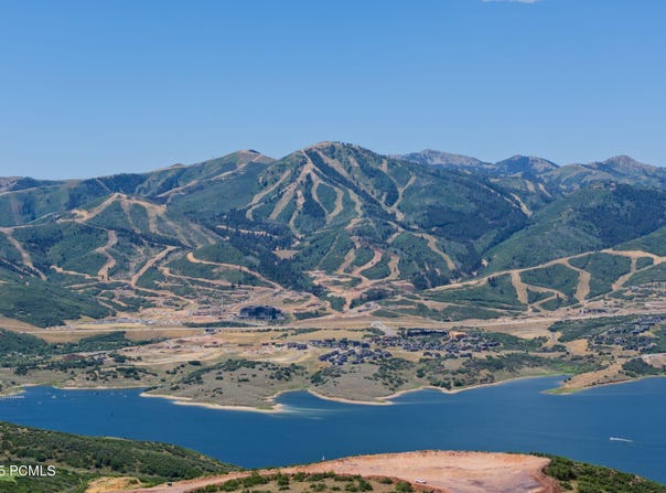 1705 E Wrangler Lp, Hideout, UT 84036