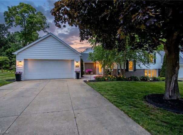 733 Phillips Road NE, Massillon, OH 44646