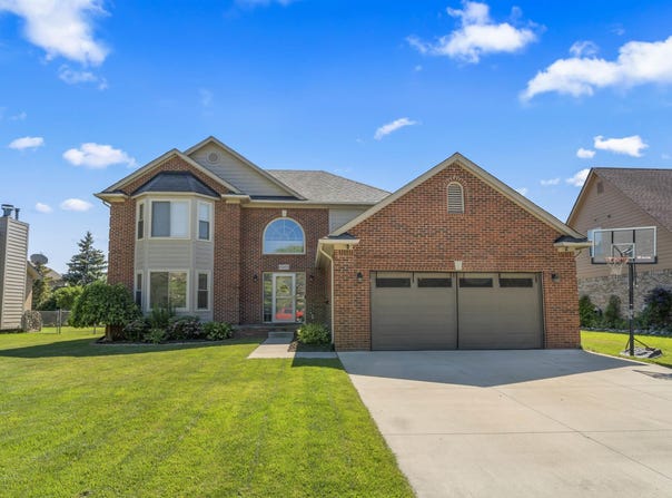 51639 Promenade, New Baltimore, MI 48047