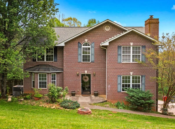 150 Grandview Dr, Maynardville, TN 37807