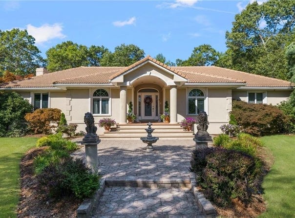 22 Brook View Drive, Scituate, RI 02831