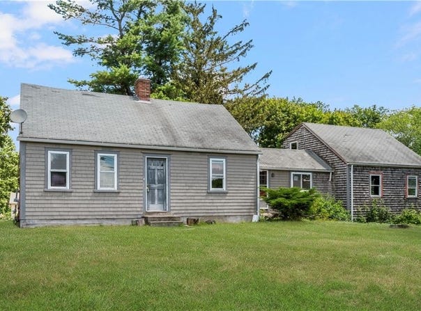 533 Scituate Avenue, Cranston, RI 02921