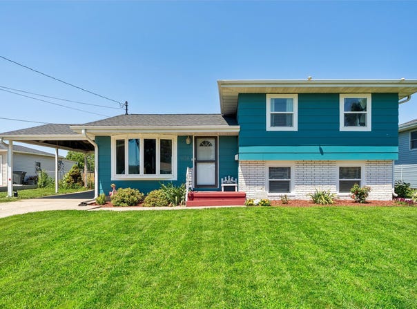 1408 N 9th Ave Place E, Newton, IA 50208