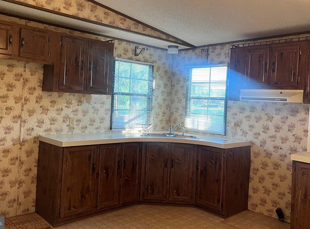 3064 BERRY RIDGE RD., EAST WATERFORD, PA 17021