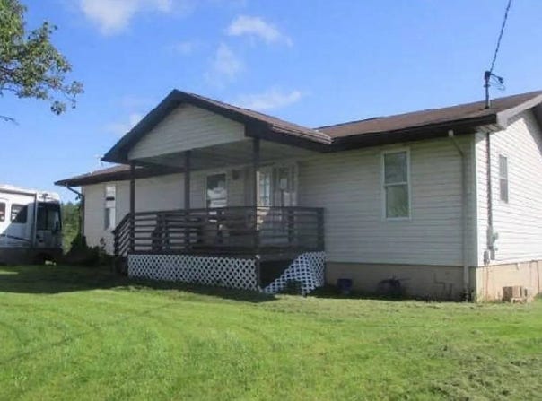 105 Woodcrest Dr, Marietta, OH 45750