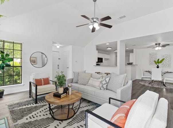 800 Saunders DR, Round Rock, TX 78664